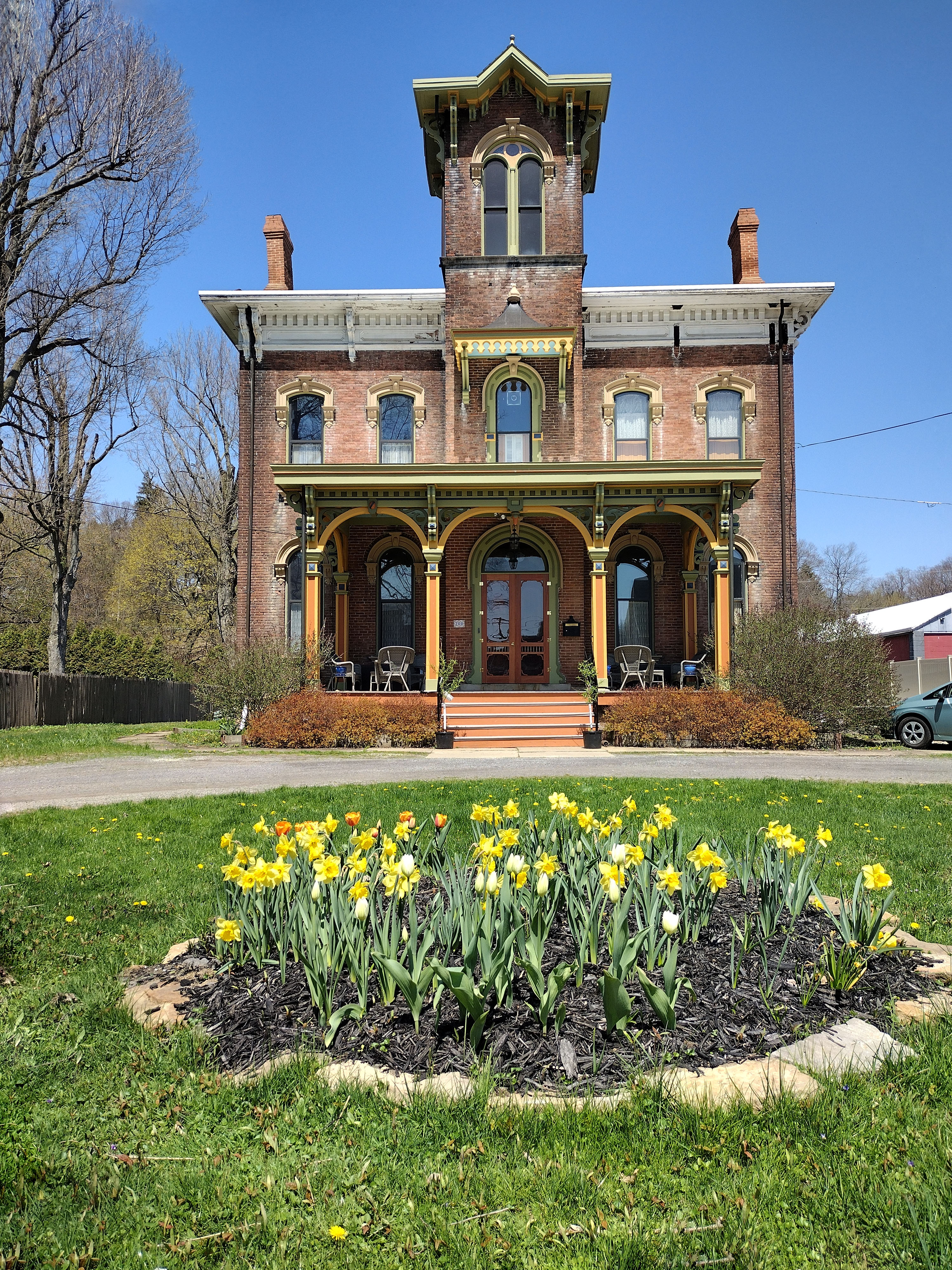 Winslow House Bed & Breakfast Front View